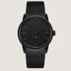 ساعة رجالية بسير شبكي بلون أسود
