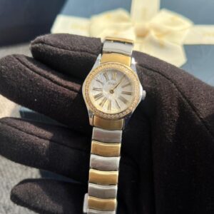 ساعة سحر النسائية ستيل بلون ذهبي وفضي